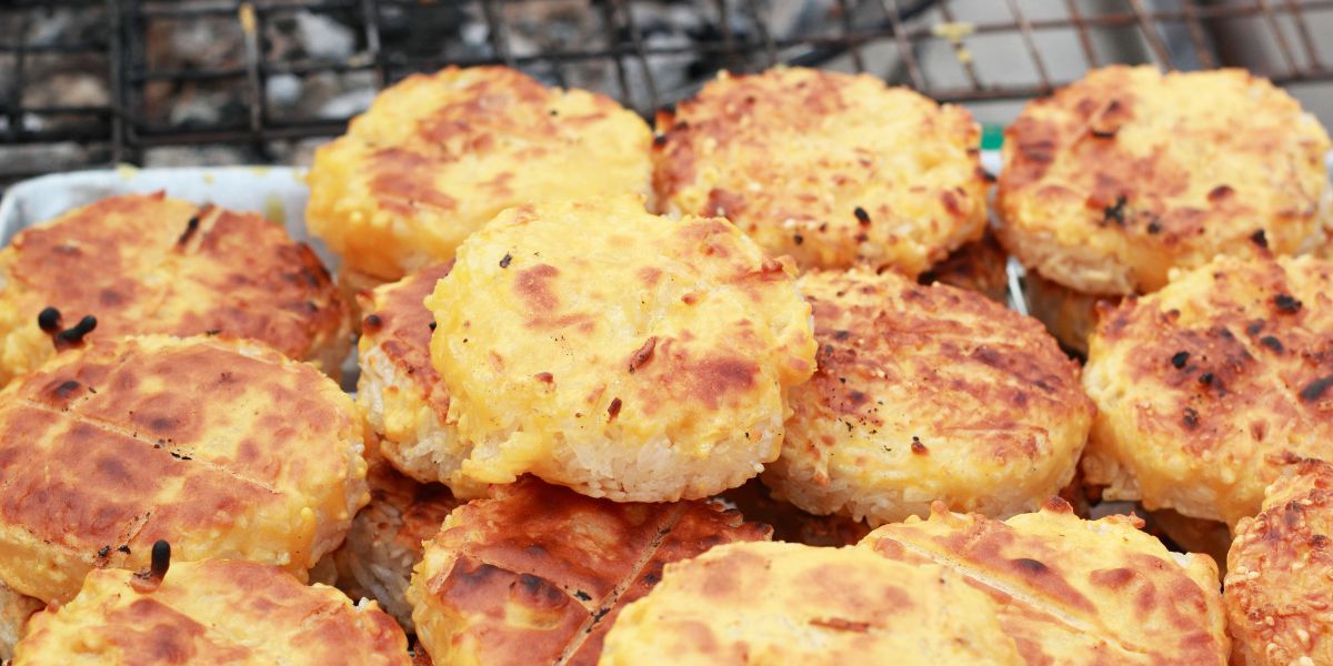 Cara Membuat Resep Ketan Bakar Uli Telur Khas Thailand yang Empuk