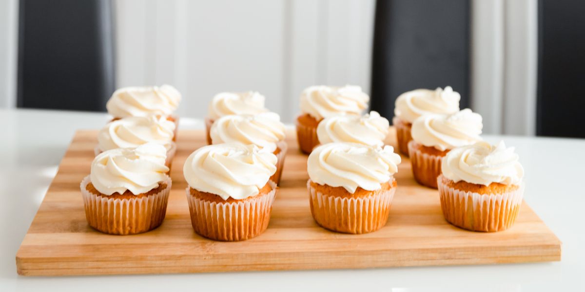 Cara Membuat Resep Vanilla Cupcakes Manis dan Lembut Pasti Suka