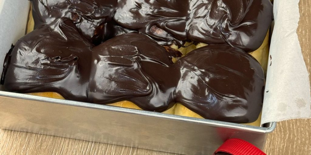 Resep Keuntungan Jualan Soft Bread Empuk Dengan Topping Coklat Glaze, Berapa Ya?