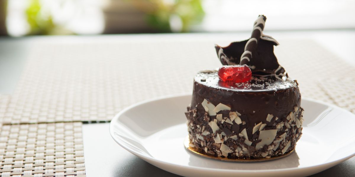 Cara Membuat Resep Kue Black Forest Mini Kotak Untuk Ultah Keluarga di Rumah