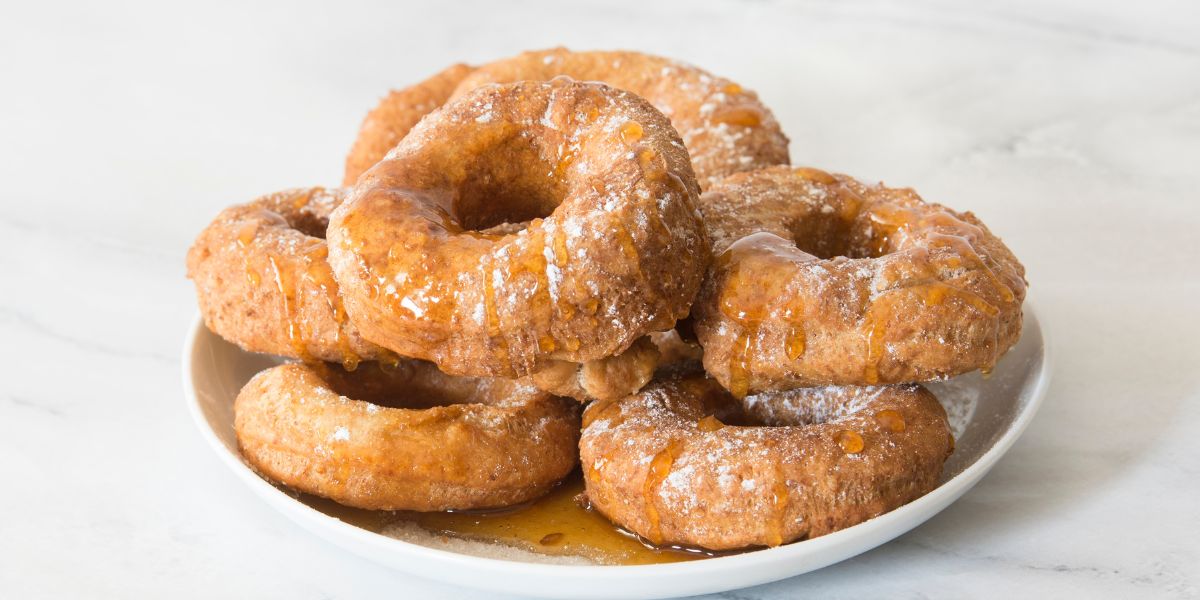 Cara Membuat Resep Donat Madu Anti Gagal Empuk dan Manisnya Pas di Lidah