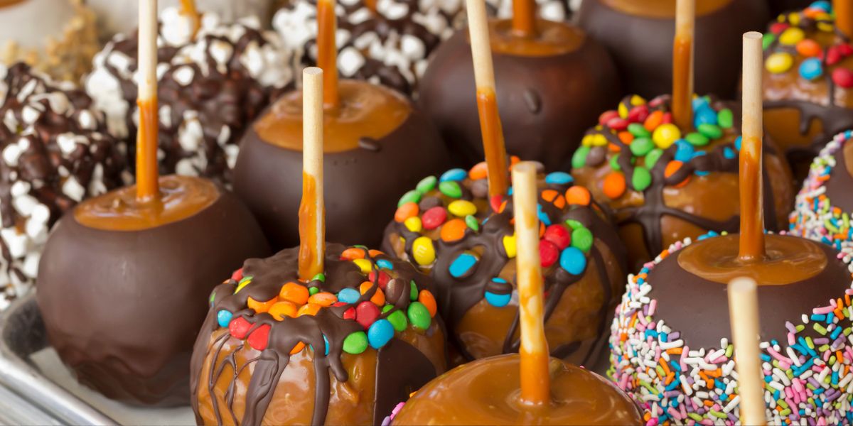 Cara Membuat Resep Apel Lapis Coklat Lumer Dengan Aneka Topping Favorit