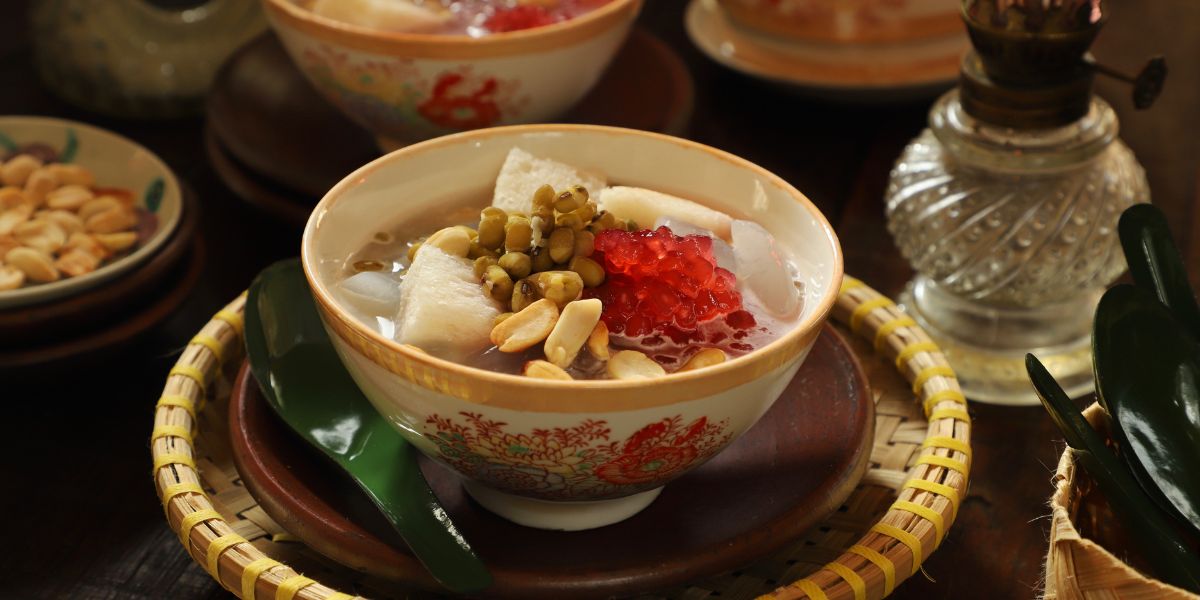 Hangat dan Segar! Cara Membuat Resep Sekoteng Sederhana Isian Lengkap