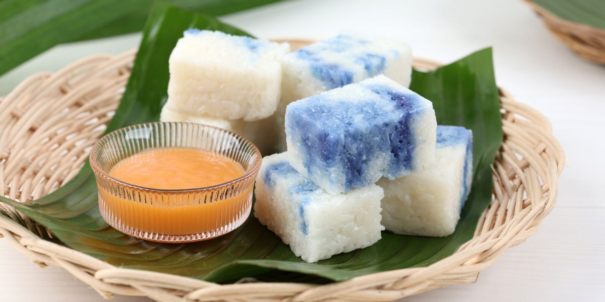 Cara Membuat Resep Kue Pulut Srikaya Ketan Dengan Pewarna Alami Bunga Telang