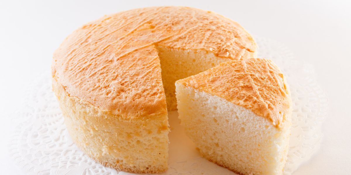 Praktis Banget! Cara Membuat Sponge Cake Rice Cooker Super Lembut di Rumah