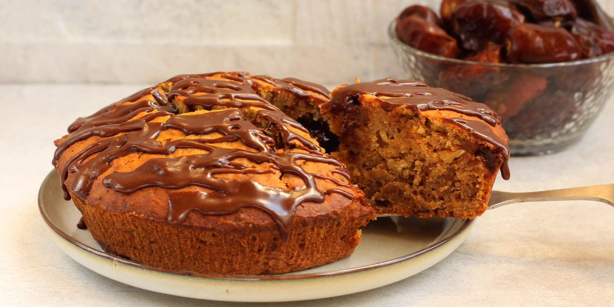 Sisa Kurma Masih Banyak Ketahui Cara Membuat Resep Kurma Cake di Rumah
