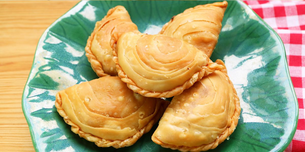Cara Membuat Resep Karipap Renyah Tahan Lama, Hampir Mirip Sama Pastel