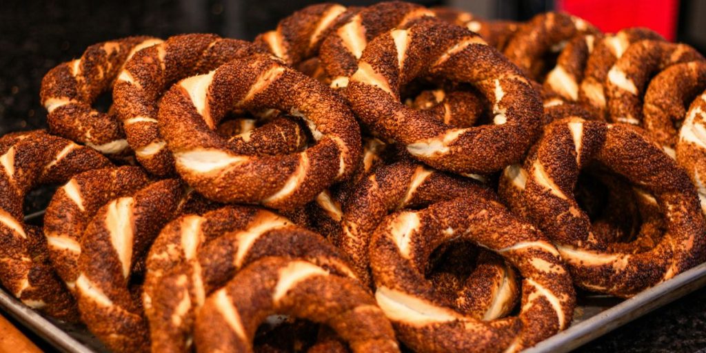 Resep Roti Simit, Bagel Asal Turki Kenyal dan Renyah Wajib Coba