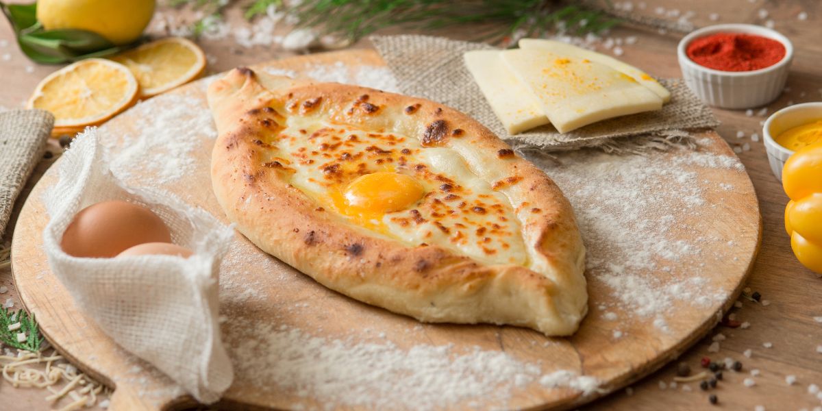Cara Membuat Resep Khachapuri Bread, Roti Pipih Dengan Topping Keju Lumer