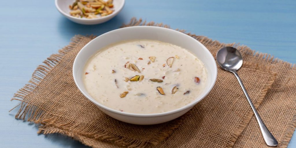 Cara Membuat Resep Kheer, Puding Nasi Asal India Kental dan Lembut