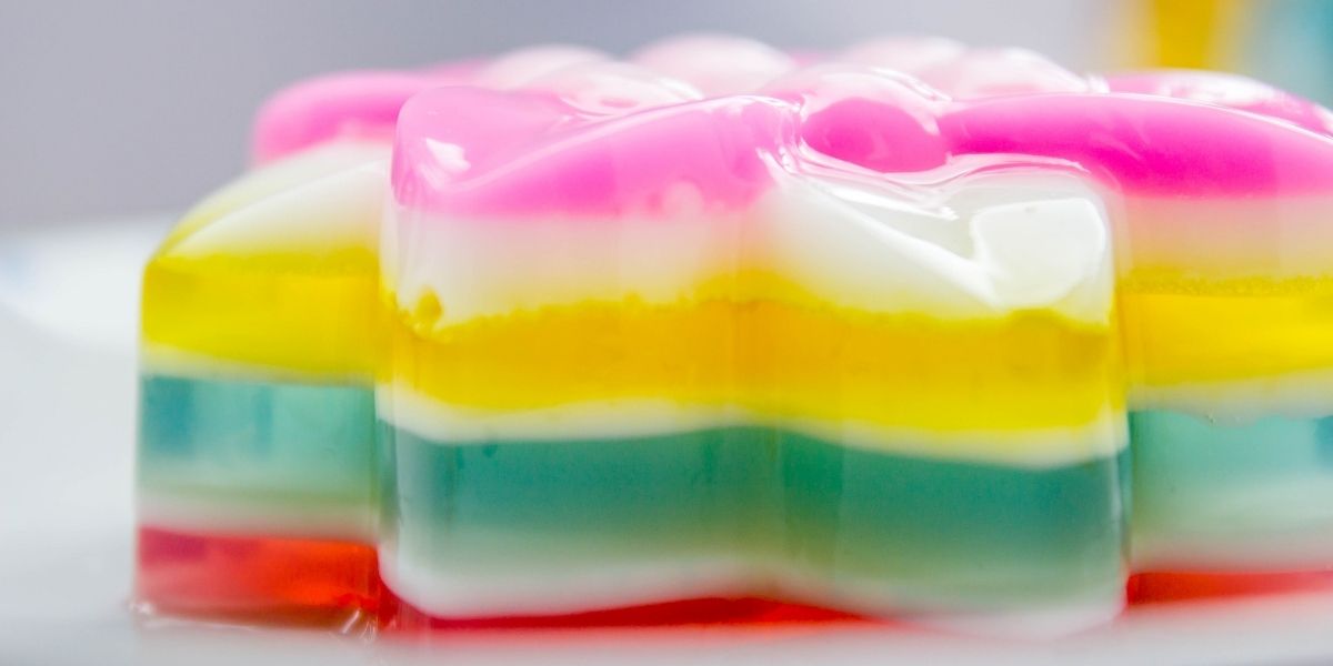 Cara Membuat Resep Puding Susu Pelangi Dingin Untuk Dessert Keluarga